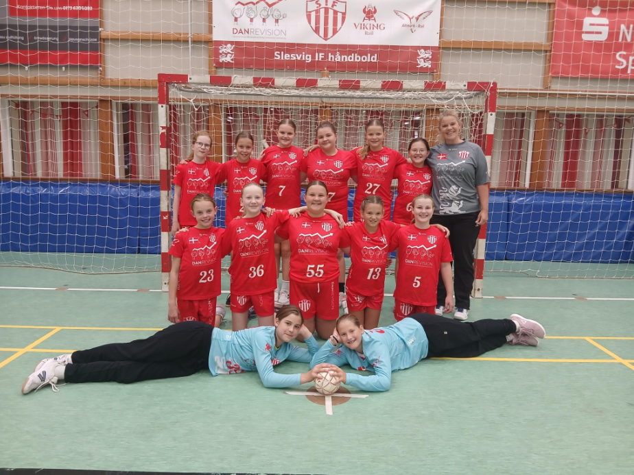 Piger Årgang 2014/2015